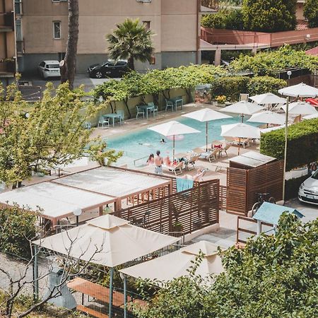 Residence Holidays П'єтра-Лігуре Екстер'єр фото