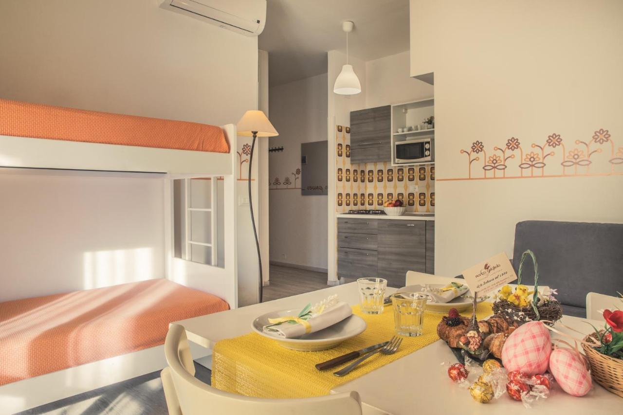 Residence Holidays П'єтра-Лігуре Екстер'єр фото