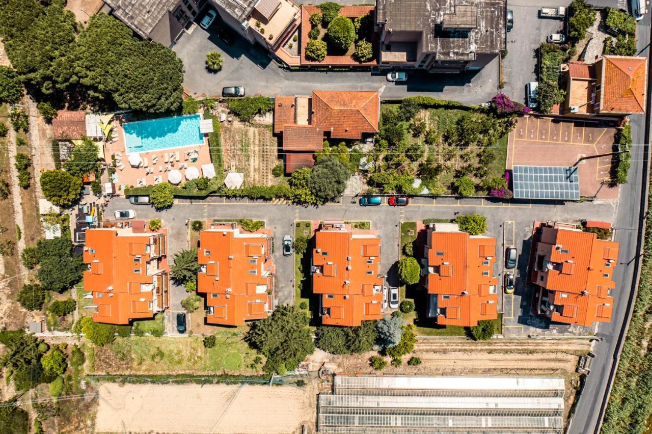 Residence Holidays П'єтра-Лігуре Екстер'єр фото